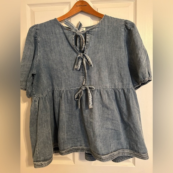 She + Sky Tops - She + Sky Light Wash Denim Tie-Front Peplum Top
